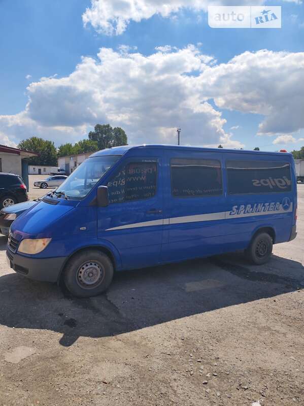 Микроавтобус Mercedes-Benz Sprinter 2005 в 