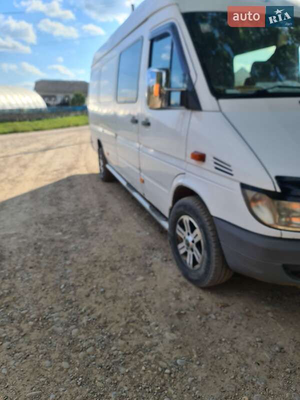 Микроавтобус Mercedes-Benz Sprinter 2003 в Хотине