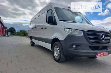 Грузовой фургон Mercedes-Benz Sprinter 2019 в 
