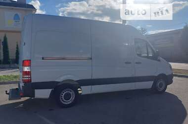 Грузовой фургон Mercedes-Benz Sprinter 2017 в 