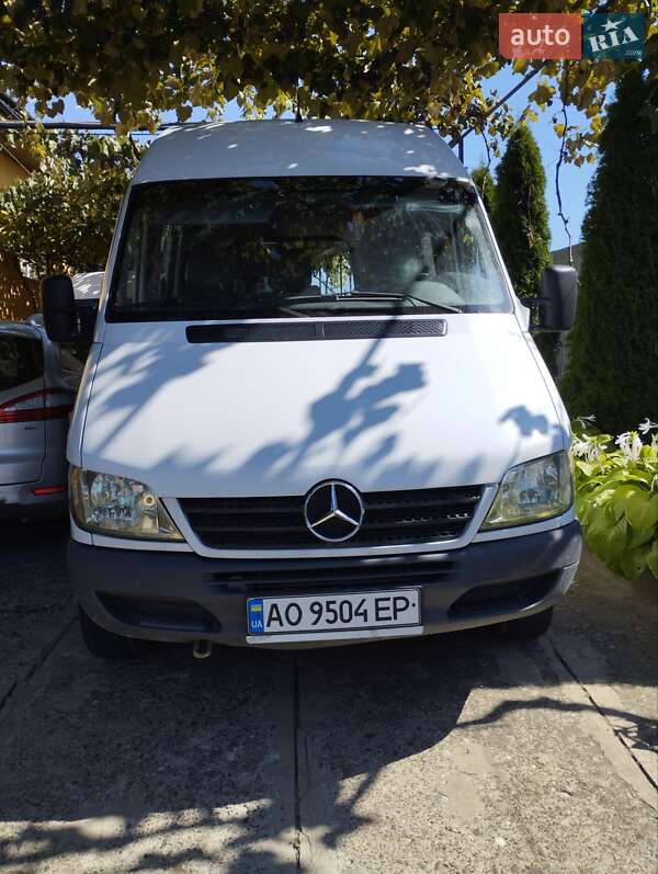 Mercedes-Benz Sprinter 2005