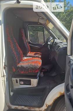 Вантажний фургон Mercedes-Benz Sprinter 2005 в 