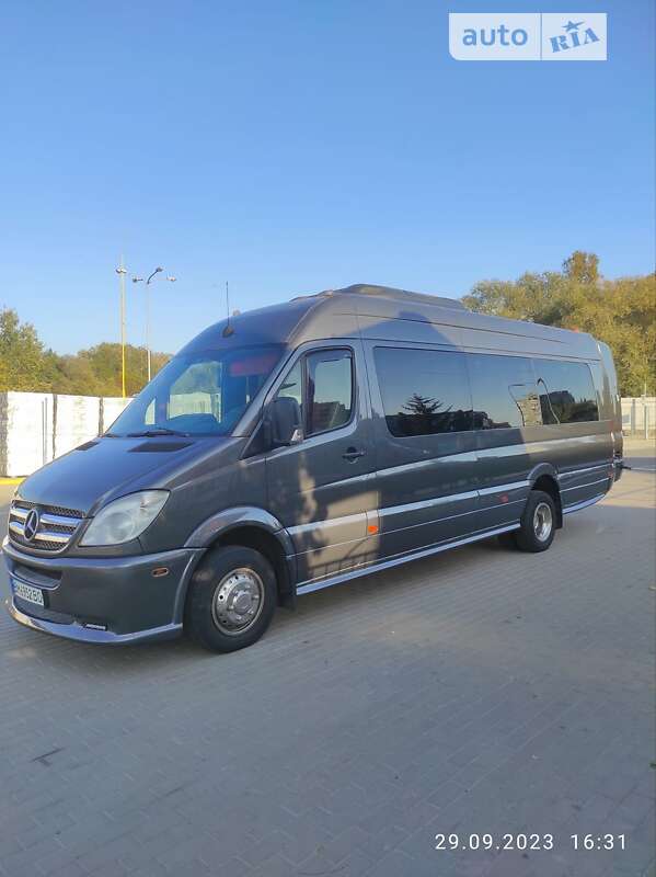 Туристический / Междугородний автобус Mercedes-Benz Sprinter 2012 в Сумах