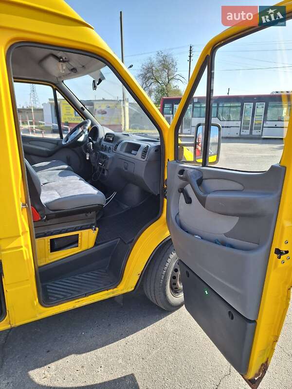Микроавтобус Mercedes-Benz Sprinter 2004 в Горишних Плавнях фото 8 Микроавтобус Mercedes-Benz Sprinter 2004 в Горишних Плавнях