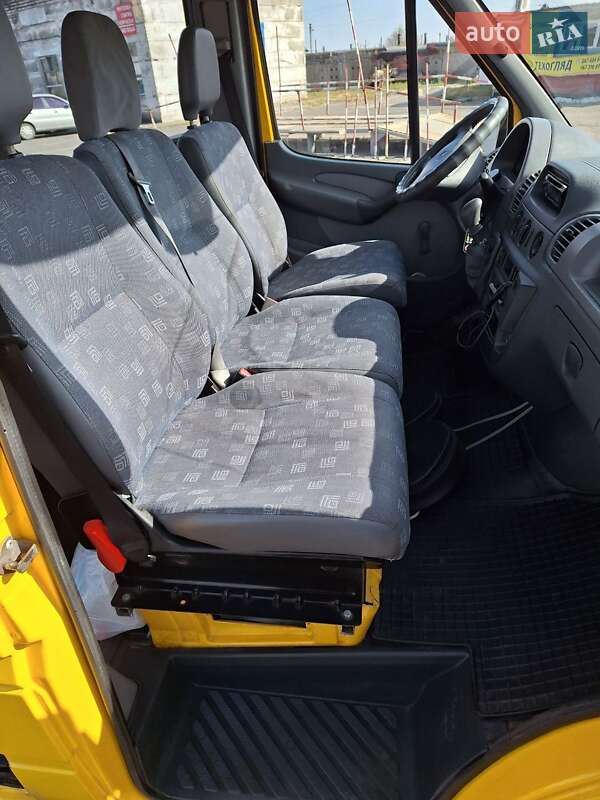Микроавтобус Mercedes-Benz Sprinter 2004 в Горишних Плавнях фото 9 Микроавтобус Mercedes-Benz Sprinter 2004 в Горишних Плавнях