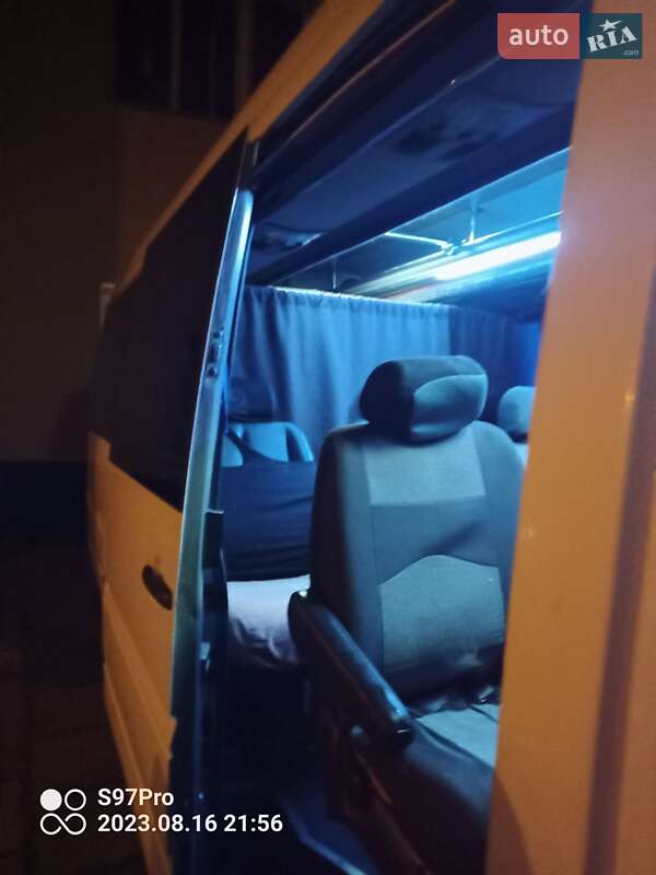 Мікроавтобус Mercedes-Benz Sprinter 2002 в Хусті