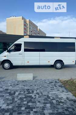 Микроавтобус Mercedes-Benz Sprinter 2005 в 