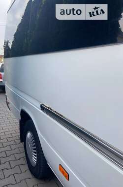 Микроавтобус Mercedes-Benz Sprinter 2005 в 