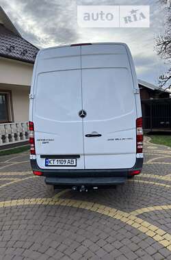 Вантажний фургон Mercedes-Benz Sprinter 2015 в Івано-Франківську