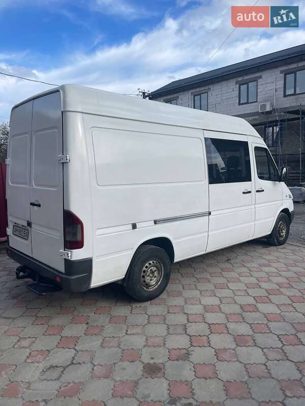 Микроавтобус Mercedes-Benz Sprinter 2004 в Житомире фото 2 Микроавтобус Mercedes-Benz Sprinter 2004 в Житомире