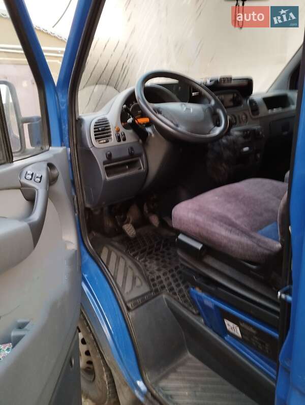 Микроавтобус Mercedes-Benz Sprinter 2006 в Кицмани