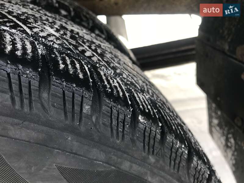 Вантажопасажирський фургон Mercedes-Benz Sprinter 2006 в Рівному