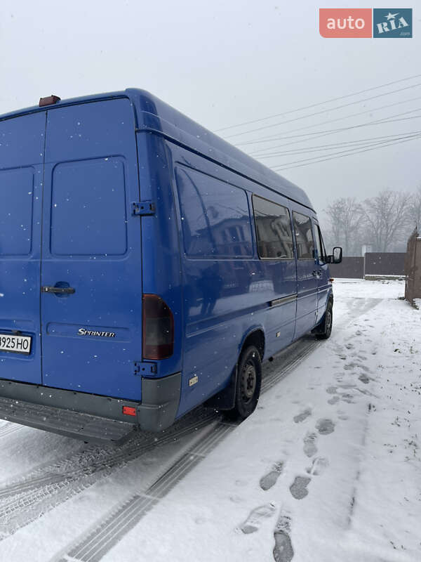 Мікроавтобус Mercedes-Benz Sprinter 2004 в Тячеві
