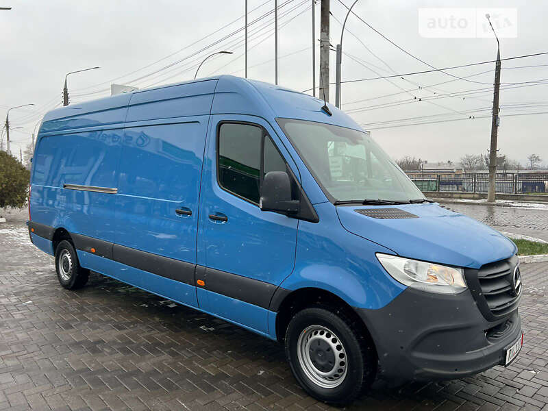 Вантажний фургон Mercedes-Benz Sprinter 2020 в Чернівцях