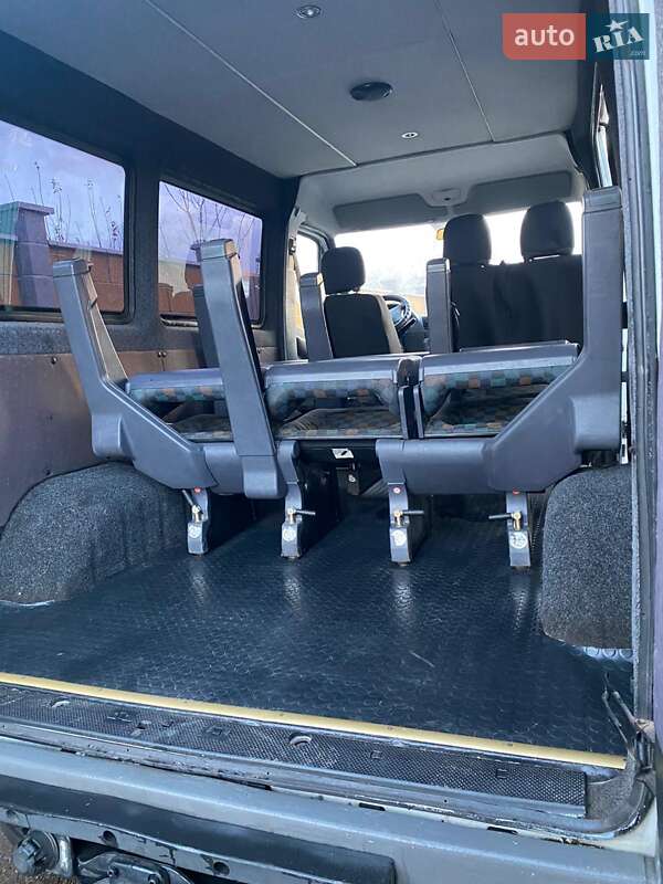Микроавтобус Mercedes-Benz Sprinter 2004 в Шептицькому