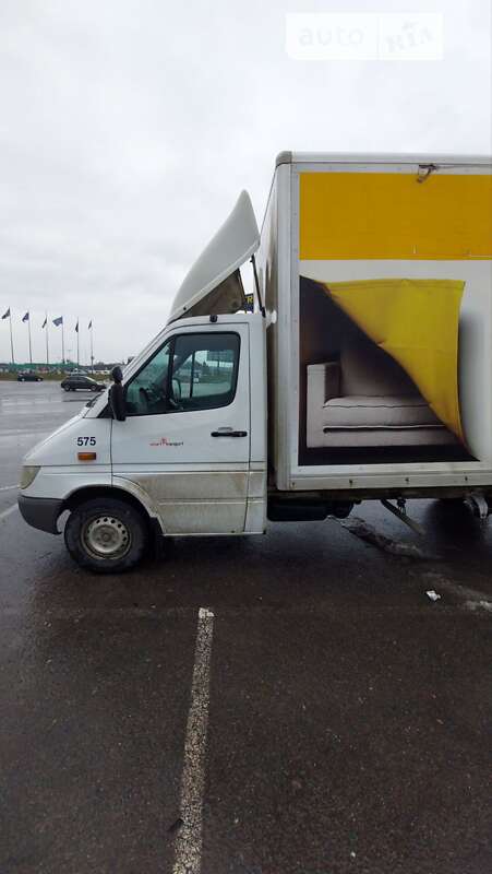 Грузовой фургон Mercedes-Benz Sprinter 2004 в Львове