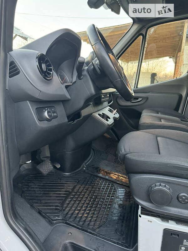 Грузовой фургон Mercedes-Benz Sprinter 2019 в Самборе фото 24 Грузовой фургон Mercedes-Benz Sprinter 2019 в Самборе