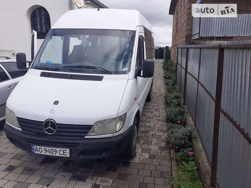 Mercedes-Benz Sprinter 2005