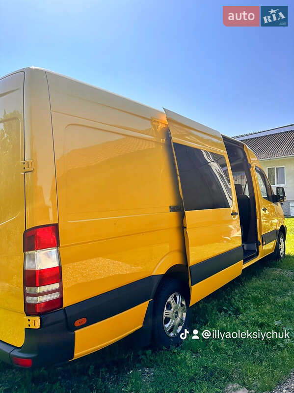 Мікроавтобус Mercedes-Benz Sprinter 2011 в Вижниці