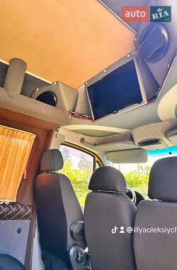 Микроавтобус Mercedes-Benz Sprinter 2011 в 