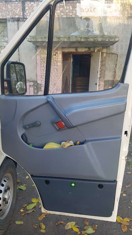 Грузовой фургон Mercedes-Benz Sprinter 1999 в Добровеличковке