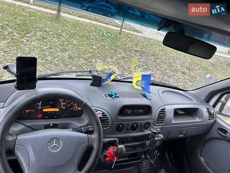 Микроавтобус Mercedes-Benz Sprinter 2003 в Косове фото 7 Микроавтобус Mercedes-Benz Sprinter 2003 в Косове