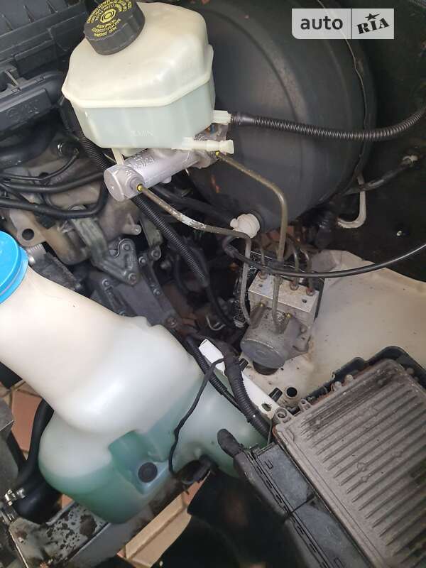 Вантажний фургон Mercedes-Benz Sprinter 2006 в Чернівцях фото 13 Вантажний фургон Mercedes-Benz Sprinter 2006 в Чернівцях