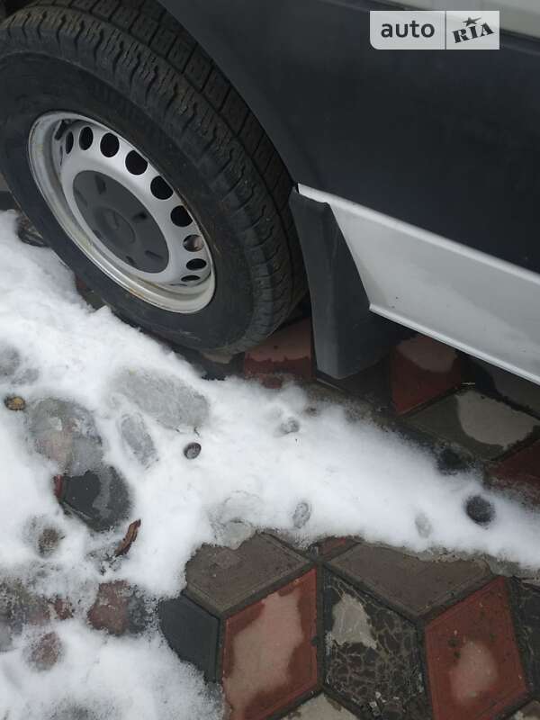 Вантажний фургон Mercedes-Benz Sprinter 2006 в Чернівцях фото 18 Вантажний фургон Mercedes-Benz Sprinter 2006 в Чернівцях