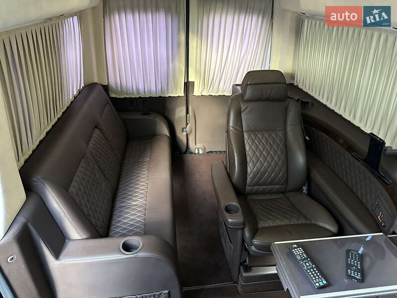 Вантажопасажирський фургон Mercedes-Benz Sprinter 2010 в Києві