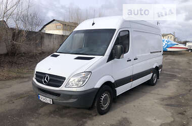 Вантажний фургон Mercedes-Benz Sprinter 2010 в Києві