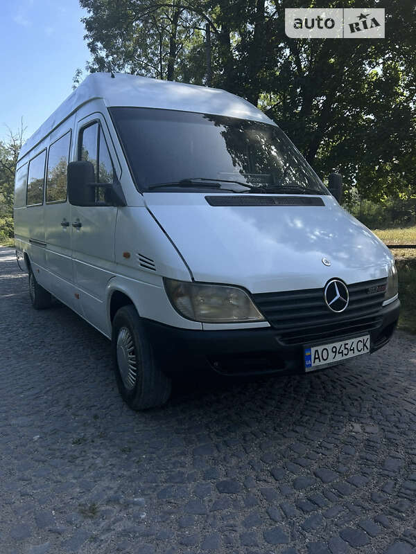 Мікроавтобус Mercedes-Benz Sprinter 2000 в Іршаві