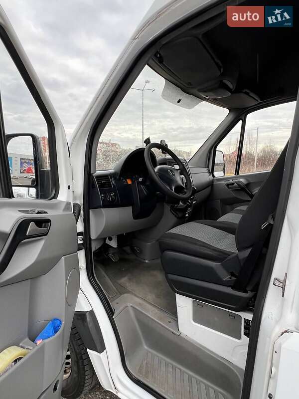 Микроавтобус Mercedes-Benz Sprinter 2007 в Черновцах фото 3 Микроавтобус Mercedes-Benz Sprinter 2007 в Черновцах