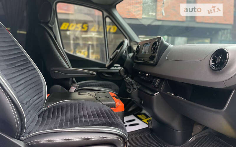 Грузопассажирский фургон Mercedes-Benz Sprinter 2019 в Черновцах