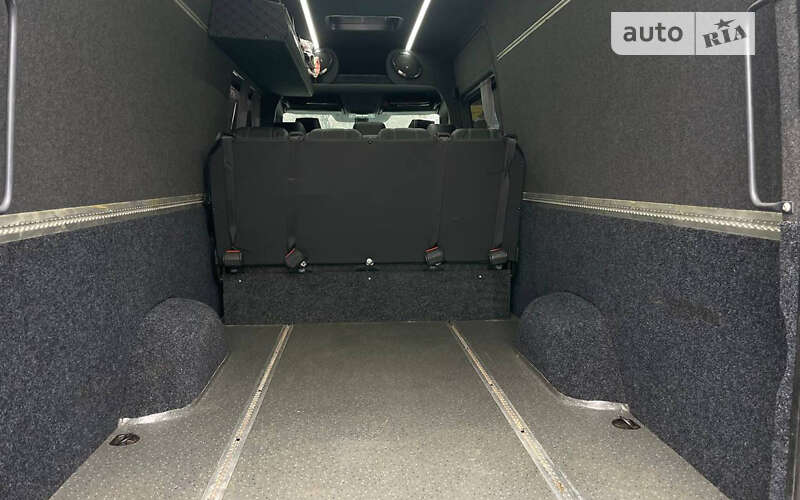 Грузопассажирский фургон Mercedes-Benz Sprinter 2019 в Черновцах