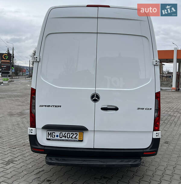 Вантажний фургон Mercedes-Benz Sprinter 2019 в Чернівцях