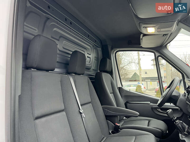 Вантажний фургон Mercedes-Benz Sprinter 2019 в Чернівцях