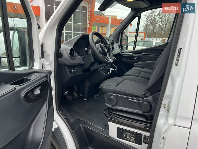 Вантажний фургон Mercedes-Benz Sprinter 2019 в Чернівцях