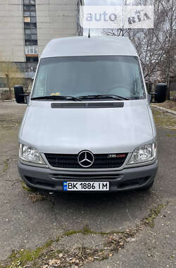 Вантажний фургон Mercedes-Benz Sprinter 2004 в Чернівцях