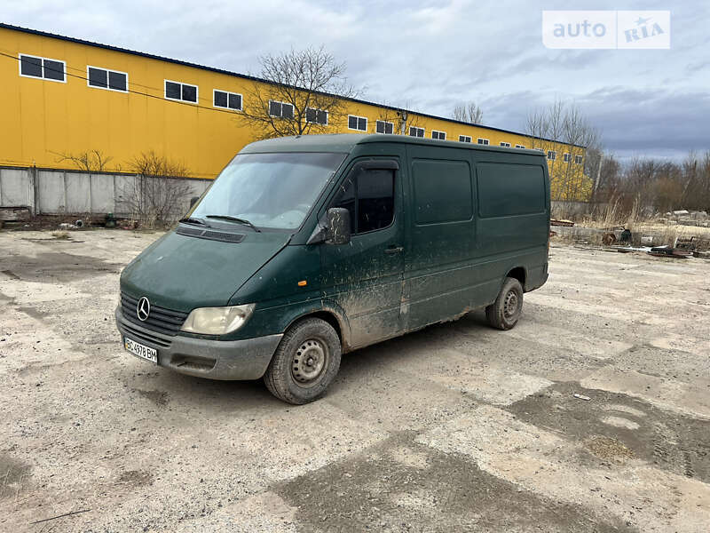 Грузовой фургон Mercedes-Benz Sprinter 2001 в Львове