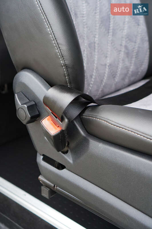 Микроавтобус Mercedes-Benz Sprinter 2019 в Тернополе фото 55 Микроавтобус Mercedes-Benz Sprinter 2019 в Тернополе