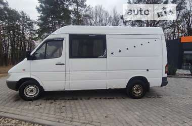 Вантажопасажирський фургон Mercedes-Benz Sprinter 2001 в Чернівцях