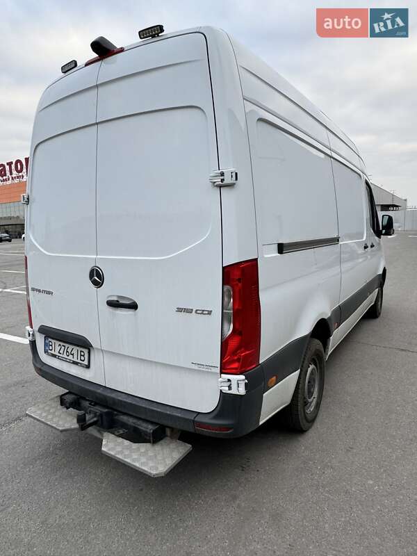 Грузовой фургон Mercedes-Benz Sprinter 2018 в Полтаве