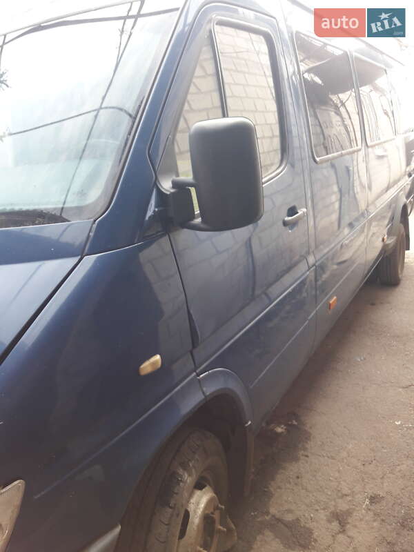 Микроавтобус Mercedes-Benz Sprinter 1998 в Пятихатках фото 12 Микроавтобус Mercedes-Benz Sprinter 1998 в Пятихатках