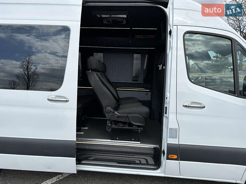 Микроавтобус Mercedes-Benz Sprinter 2019 в Виноградове