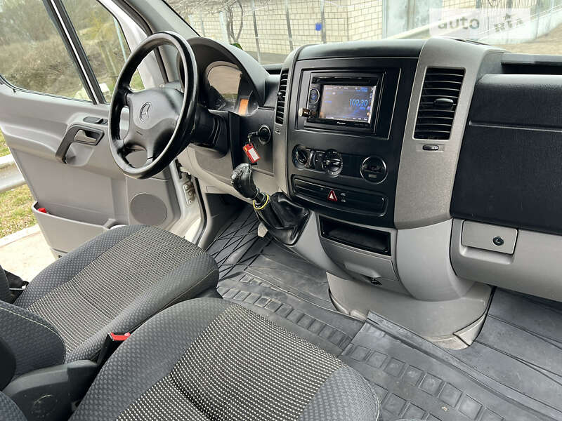 Грузопассажирский фургон Mercedes-Benz Sprinter 2008 в Новоднестровске