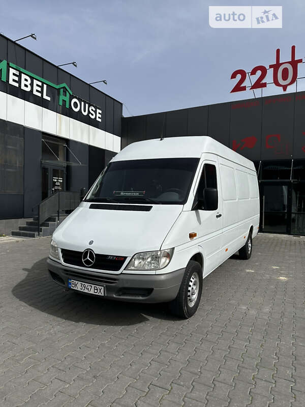 Грузовой фургон Mercedes-Benz Sprinter 2005 в Тячеве