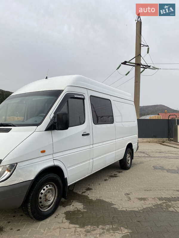 Мікроавтобус Mercedes-Benz Sprinter 2006 в Стрию