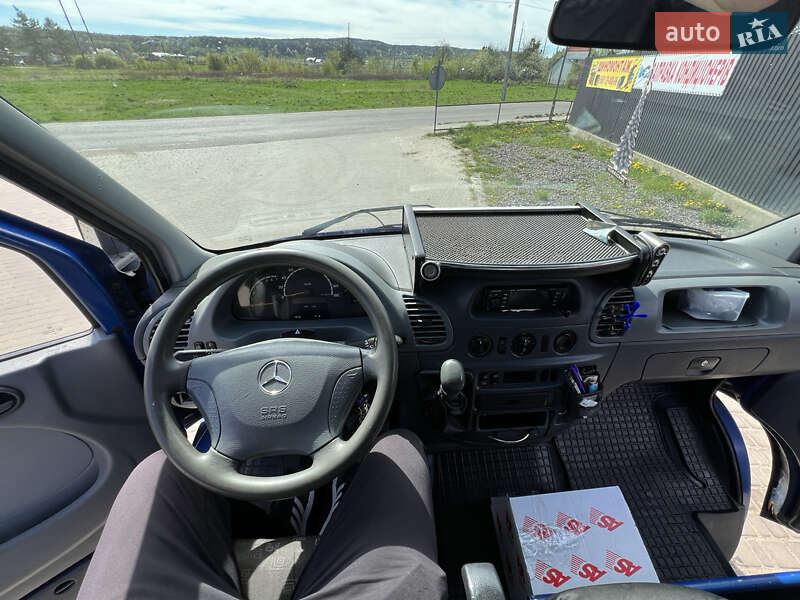 Мікроавтобус Mercedes-Benz Sprinter 2000 в Львові