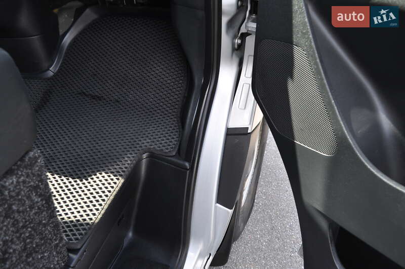 Микроавтобус Mercedes-Benz Sprinter 2019 в Киеве