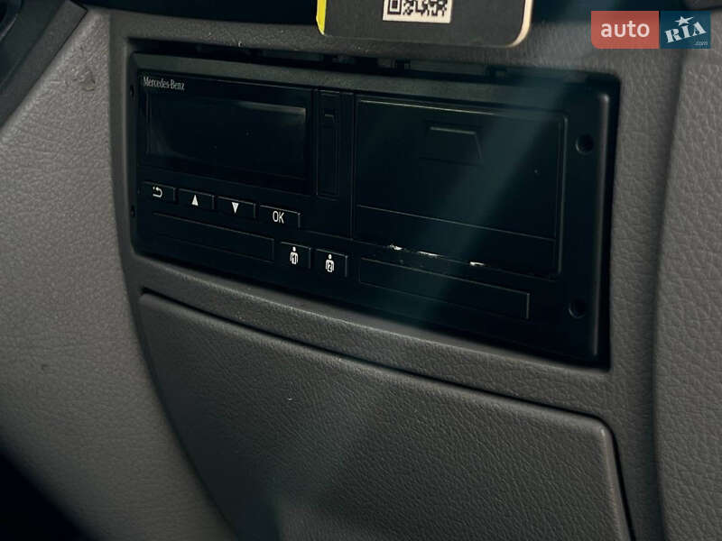 Автовоз Mercedes-Benz Sprinter 2016 в Львові